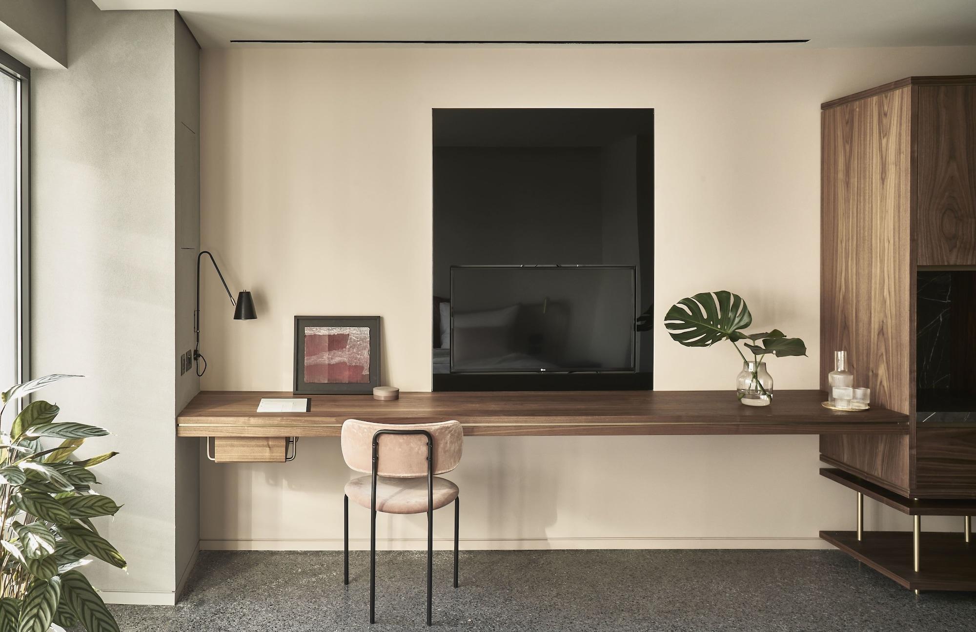 Perianth Hotel Athena Bagian luar foto
