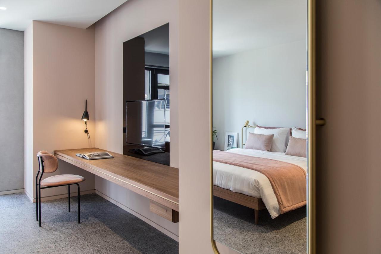 Perianth Hotel Athena Bagian luar foto